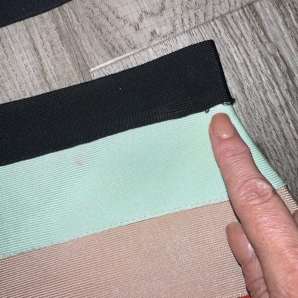 Bebe Bodycon Striped Two Piece Set Size M - Picture 6 of 13